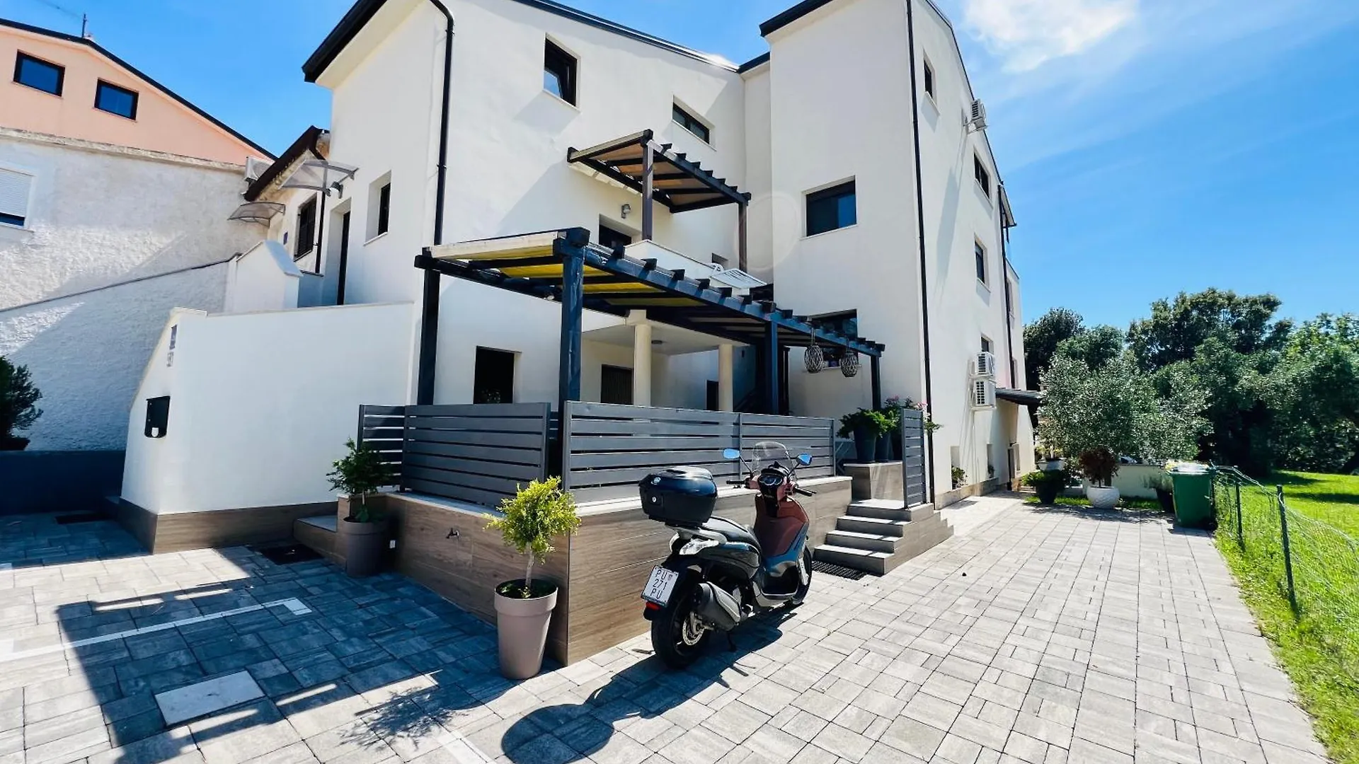 Apartments Ivanisevic Pula 0*,  Croatia